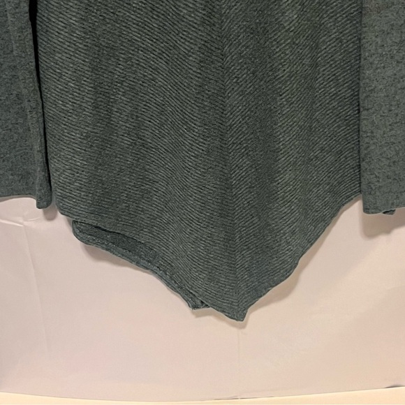 B WEAR, Women’s Cowl Neck, Long Sleeve, Comfy Gray Shirt, Size X-Large - Picture 7 of 11